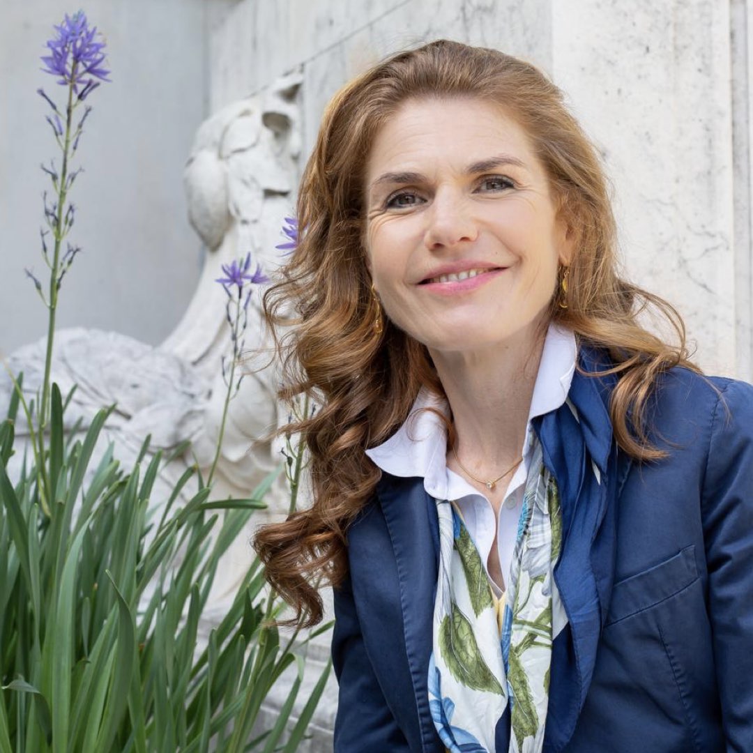 Karin Sendele Portrait